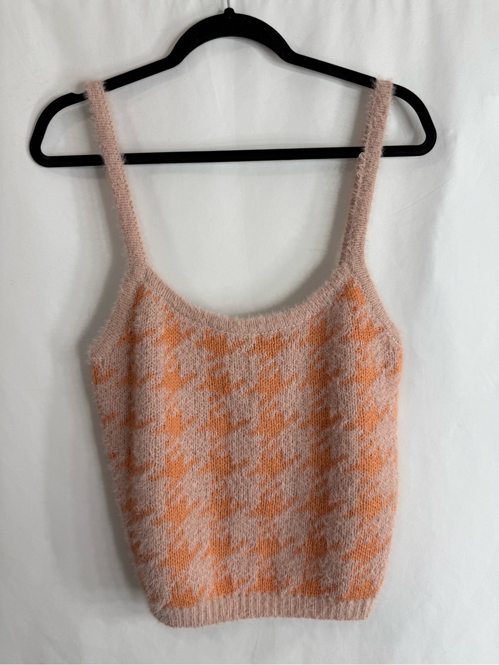 NWT Blu Pepper Fuzzy Houndstooth Sweater Knit Cami Tank Top Blush Peach, Size L